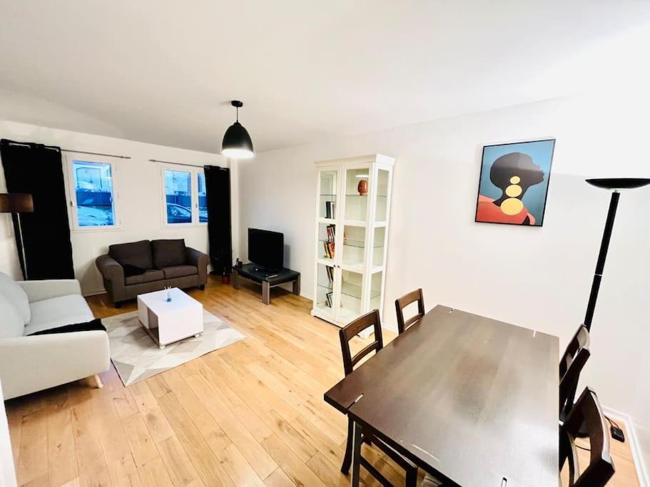 Nice 1 Bedroom In Шантили Екстериор снимка